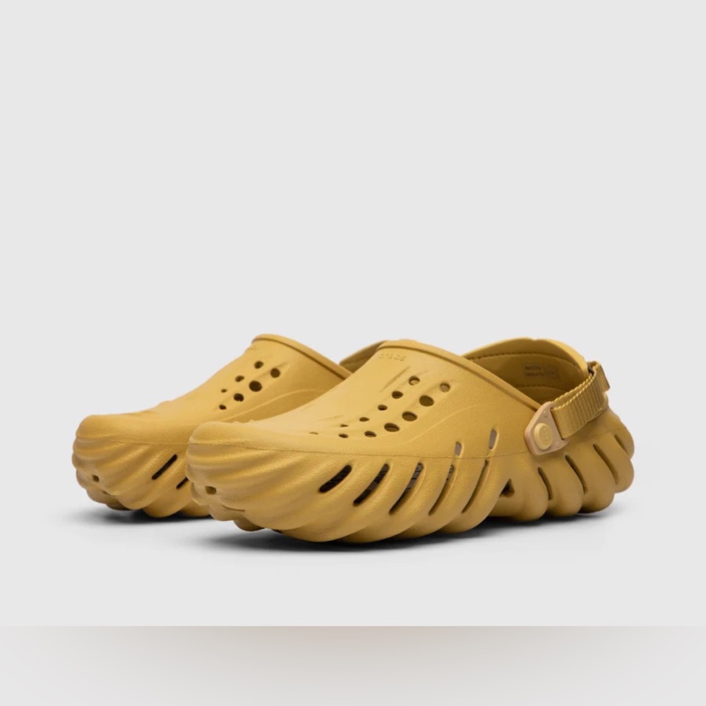 NWT CROCS Echo Clog Dessert Grass Sz 12